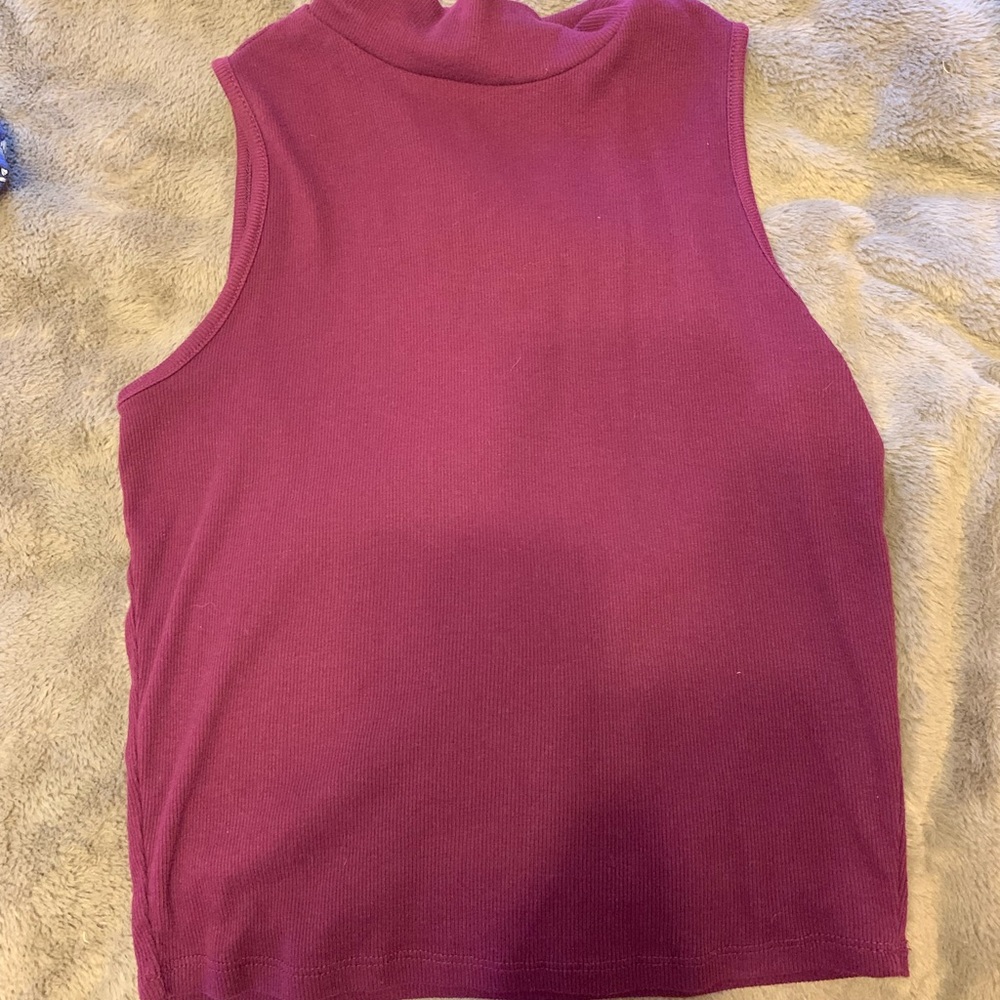 Cute no sleeve shirt